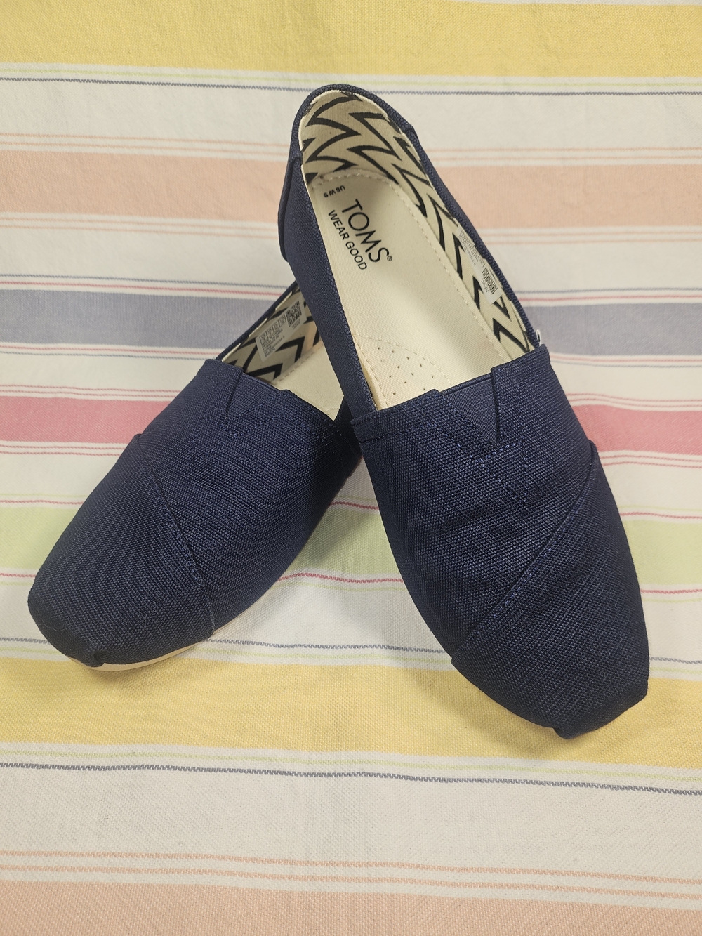 TOMS Women's Classic Navy Slip-On Shoes